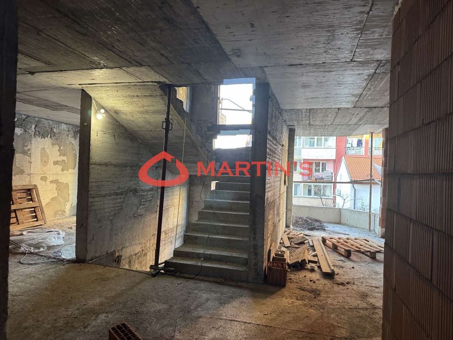 Продава се Тристаен апартамент в София, Център - 121 кв.м за 1054 €/кв.м - Снимка #4