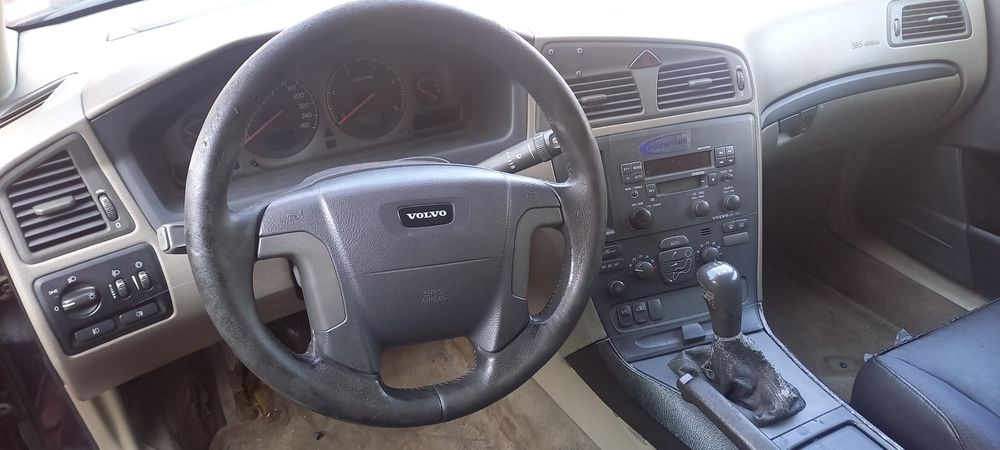 Volvo V70 2.5 TDI на части