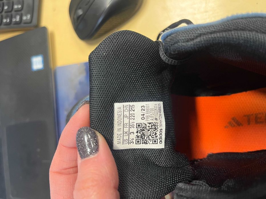 Боти Адидас-35 1/2