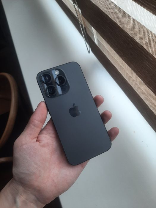 Iphone 15 Pro 256GB продам