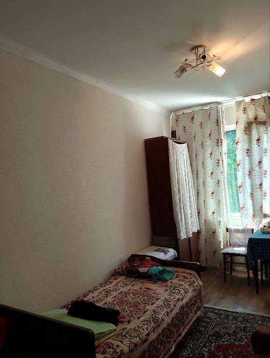 Чиланзар 14 квартал 2в3/4/4 Панельный дом, смежка, балкон 1,5*6