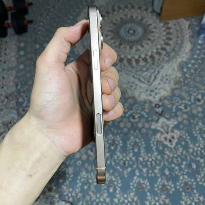 iPhone 16 Pro Max