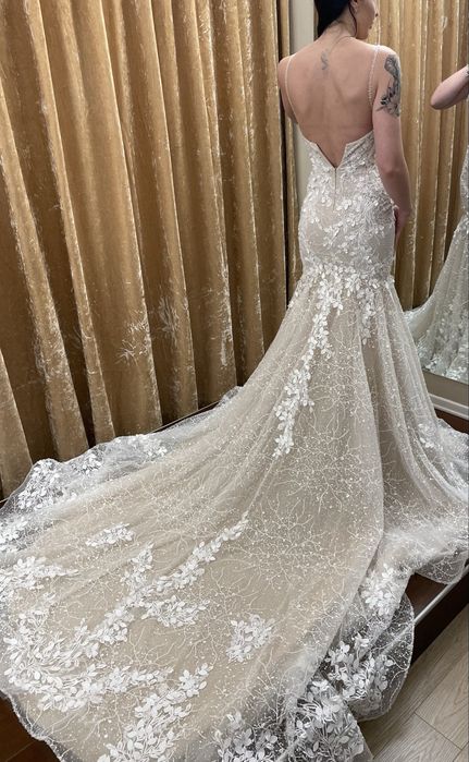 Булченска рокля от Арети салон марка Demetrios