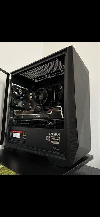 PC gaming amd rx6750xt  32gb RAM Ryzen 5