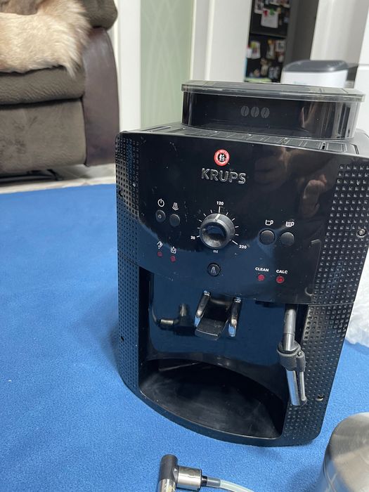 Masina de cafea Krups EA81 cu rezervor lapte