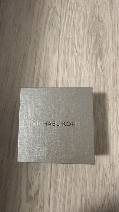 Bratara Michael Kors noua