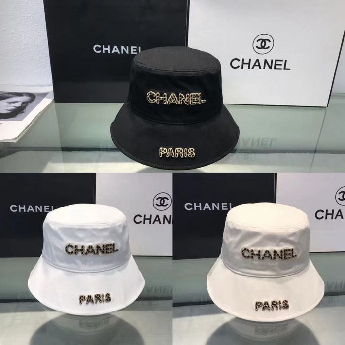 Шапки на Prada ,Dior, Gucci, и др