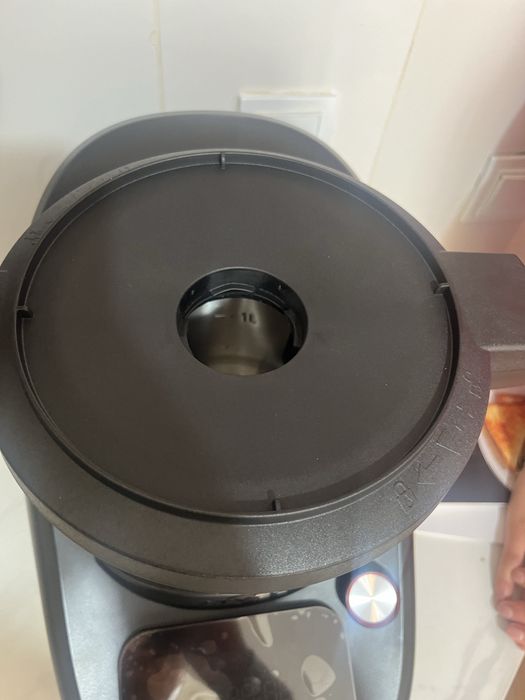 Atvel kitchenBot M1 кухонный комбайн