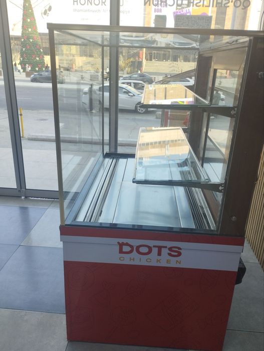 Холодильник витрина