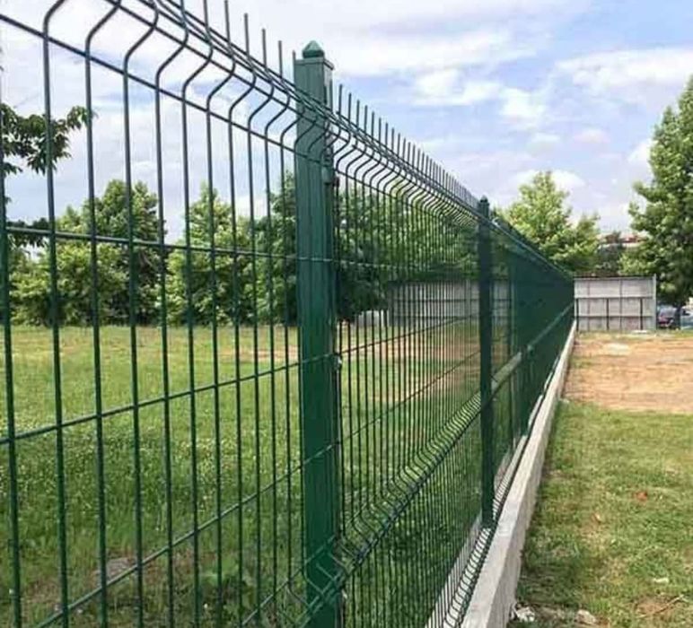 Executam garduri diferite modele