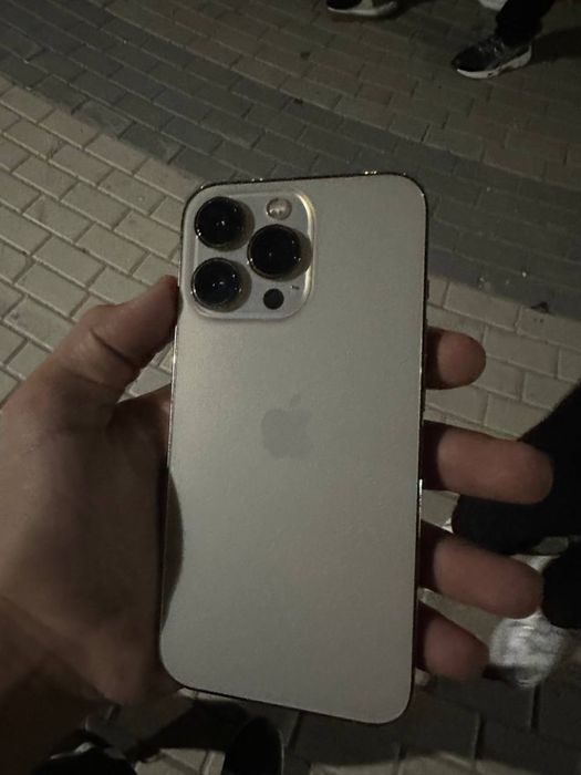 Продам iPhone 13 pro