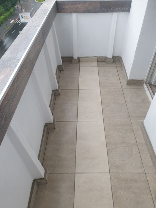 Vand apartament 3 camere