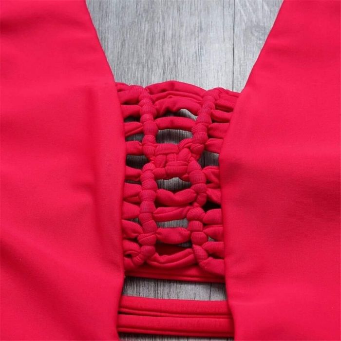 Нов уникален бански модел в червено