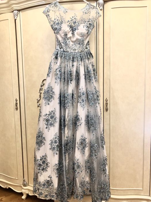 Шикарное вечернее платье от Lapin