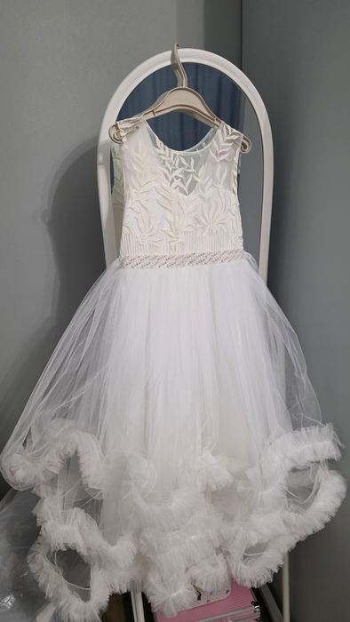 Продам платье для девочки