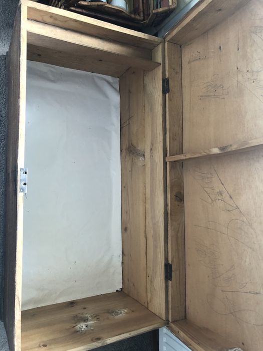 Дървен сандък старинен, дървена стойка за вино