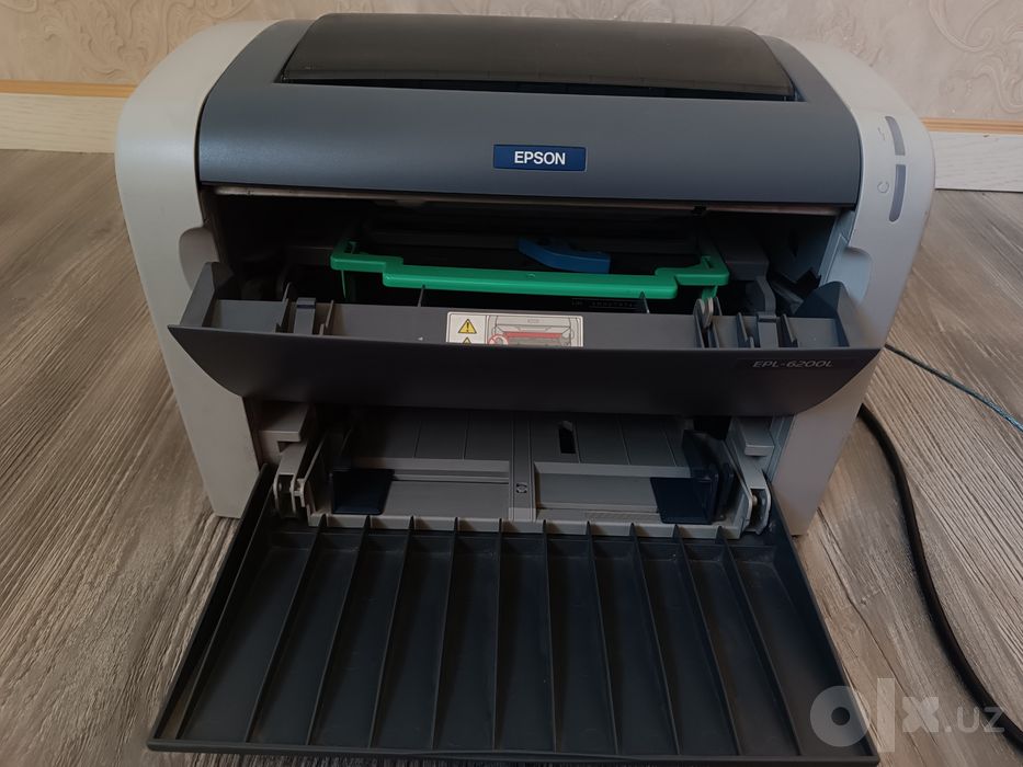 Продаю надёжный лазерный принтер Epson EPL-6200L — отличный вариант дл