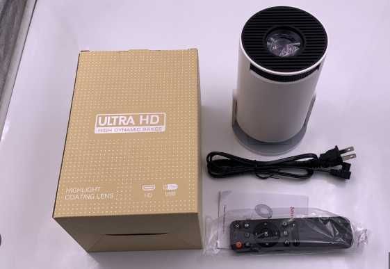 Нов hy300 ULTRA видео проектор 130 инча екран 4K с Android 11 Youtube