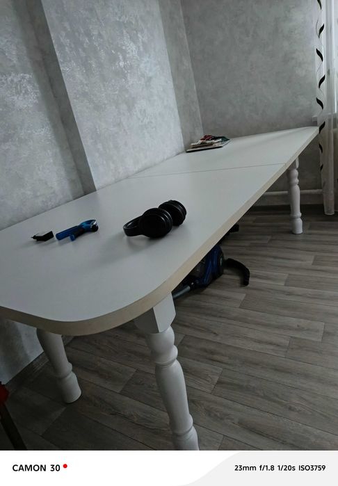 Продам стол для зала