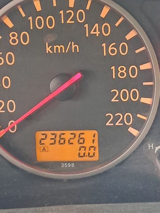 Vând Nissan X Treil