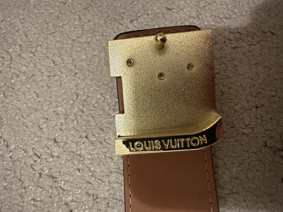 Колан Louis Vuitton в перфектно състояние