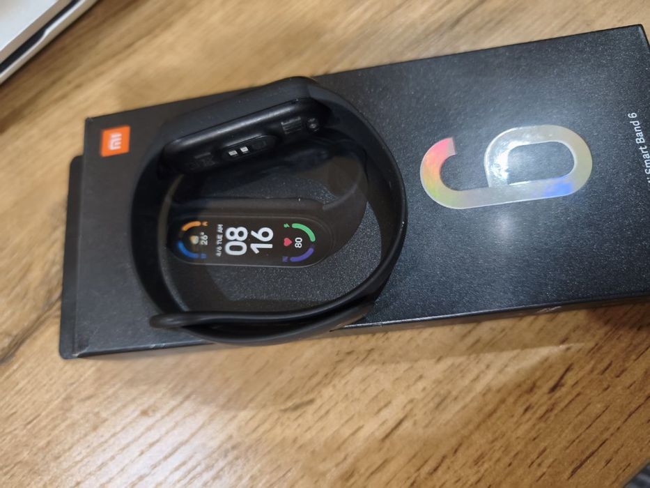 фитнес-браслет Xiaomi Mi Smart Band 6. Как новый