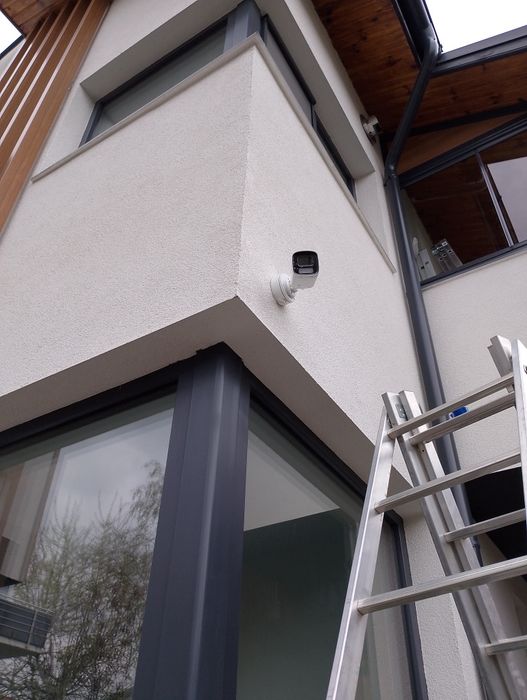 Montaj camere supraveghere HikVision