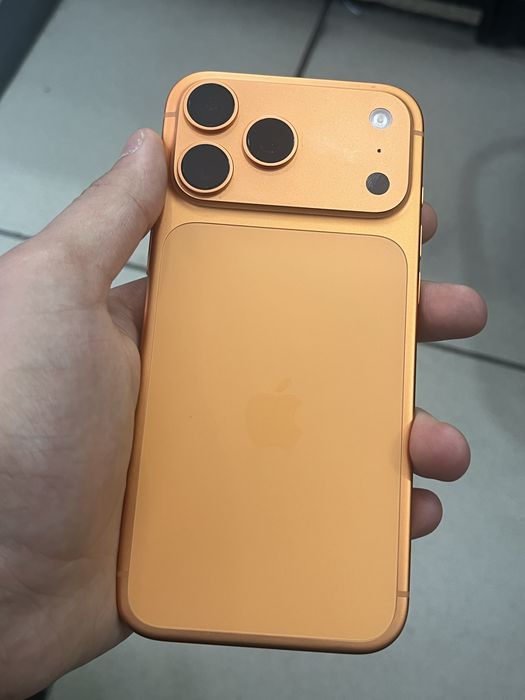 Продам Iphone 17 Pro Max 256gb E-sim Обмен имеется!