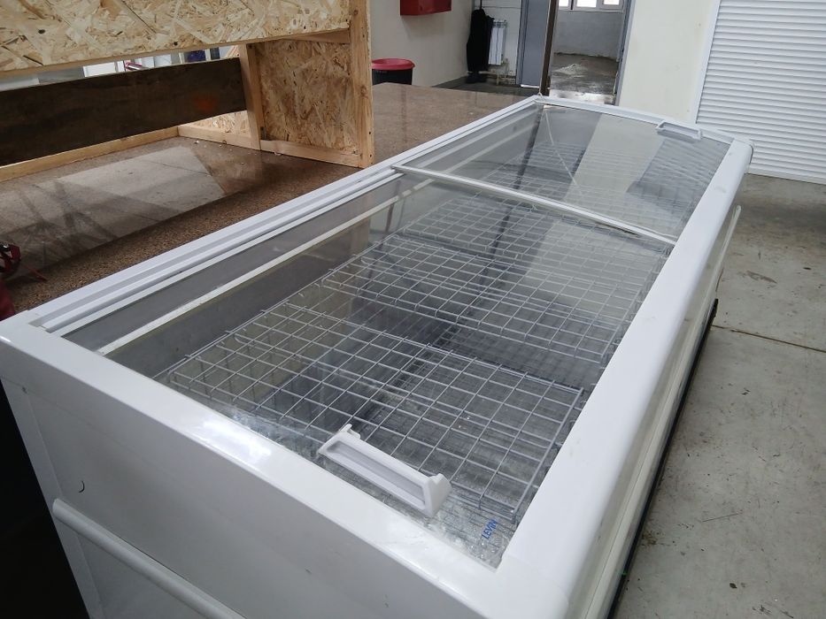 Морозильник LEVIN