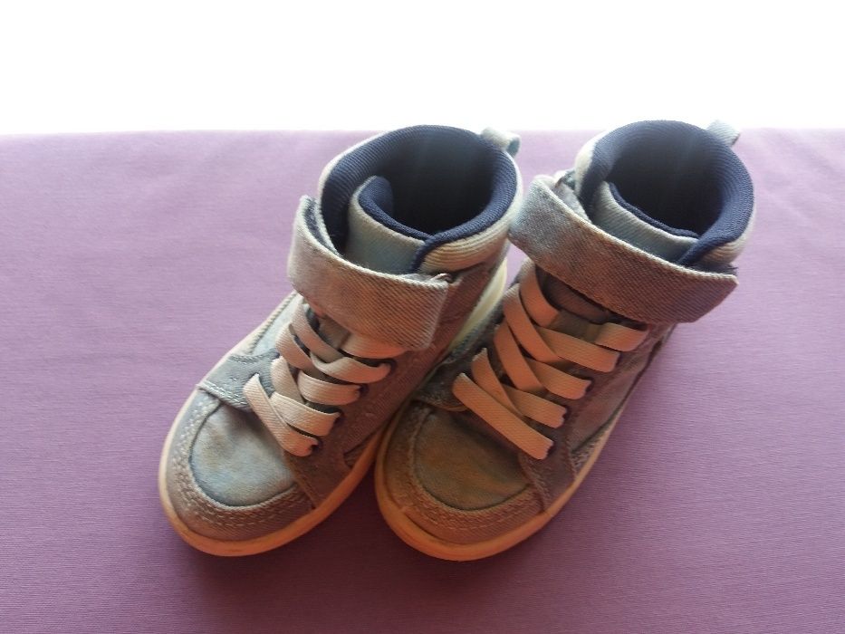 спортни дънкови кецове и ботички от кожа 25лв размер 23