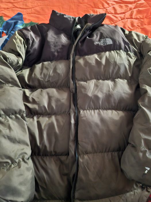 Продава се мъшко зимно яке