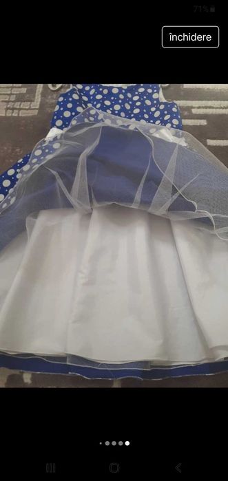 Rochita albastra cu buline albe pentru fetite 7-8 ani