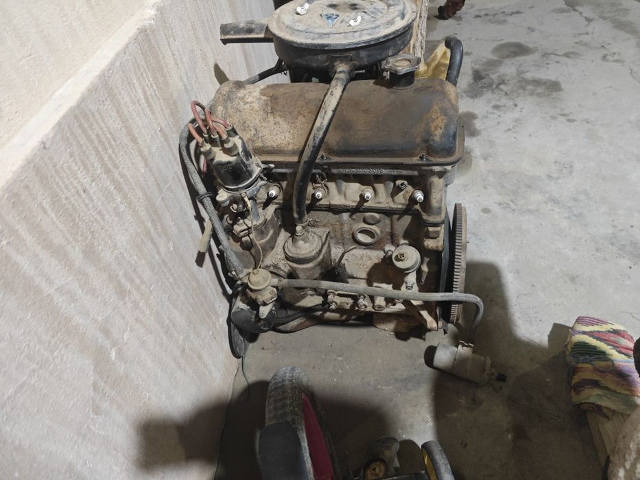 Двигатель (мотор) от ВАЗ 2103.