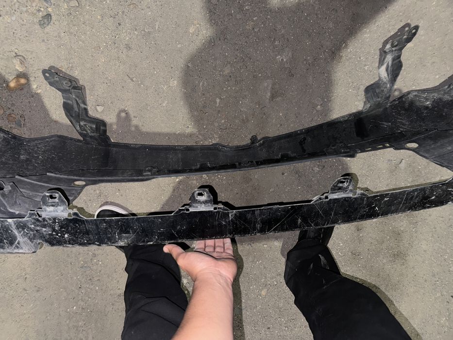 Бампер передний Камри 55 оригинал