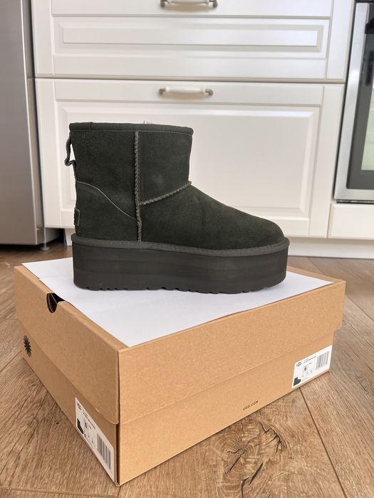 UGG classic mini platform 37