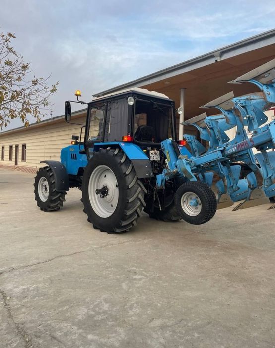 Беларусь трактор 12.21.2 сотилади