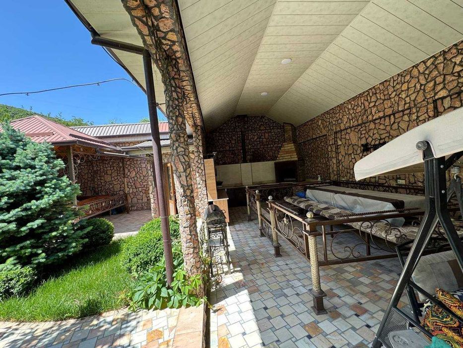 Dacha tezkor sotiladi