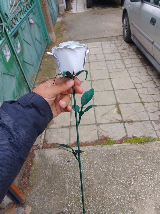 Метална роза ръчно направена ПРОМО