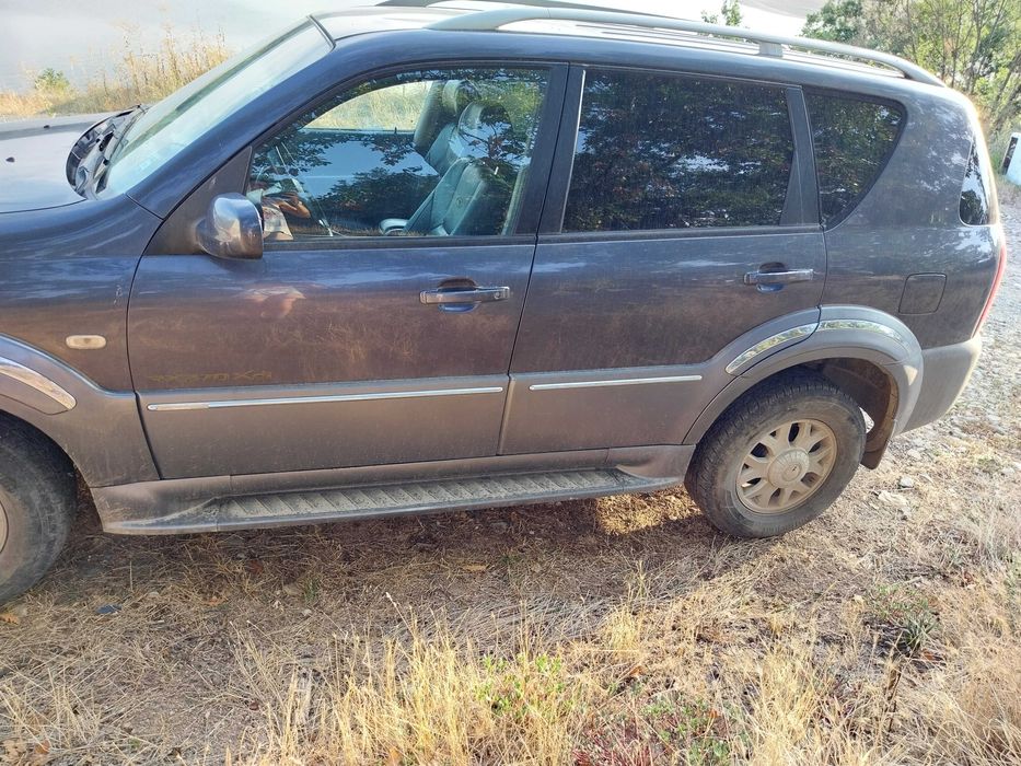 Ssang Yong  (Rekston )