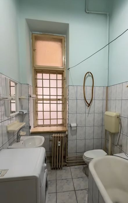 Vând apartament 3 camere,Central,Palatul Szántay