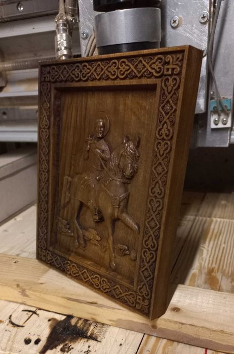 Икона "Свети Георги-победоносец".Машинна дърворезба.