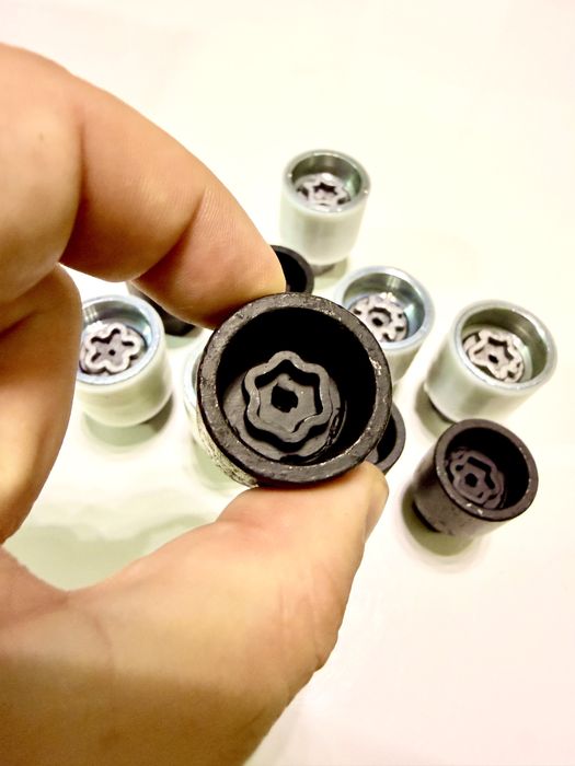 Deblocare , desfacere , desfiletare , extragere antifurt , prezoane