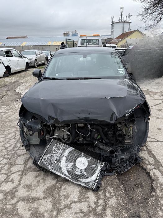 Ауди А1 на части Audi A1 1.6tdi CaY автомат 4 врати 150000км