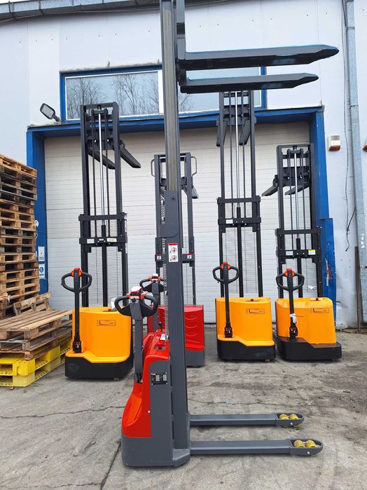 Transpalet electric cu catarg stivuitor electric rate garantie