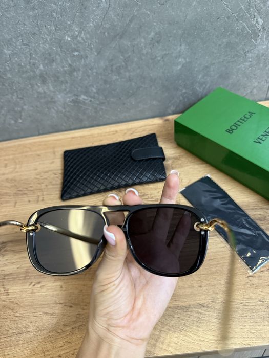 Очки солнцезащитные Bottega Veneta
