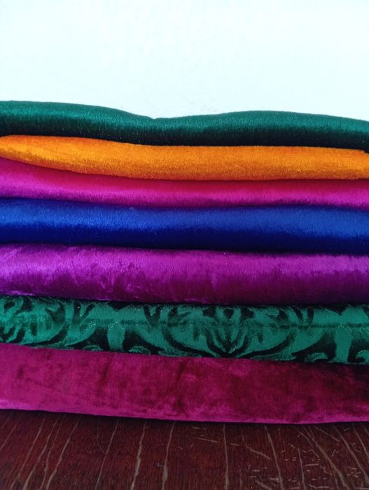 Распродажа тканей.