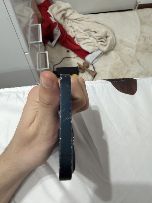 Vand iphone 13 folosit