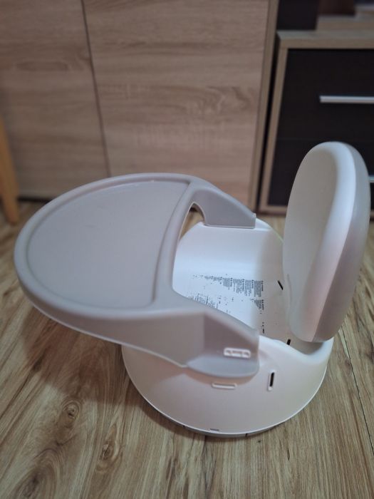 Vand scaund cu masuta pentru bebe
