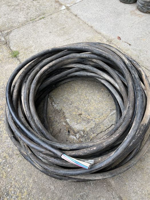 Продавам кабел проводник 7х4 кв.