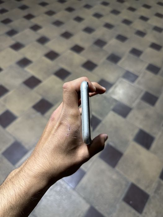 iPhone 11 Sotiladi